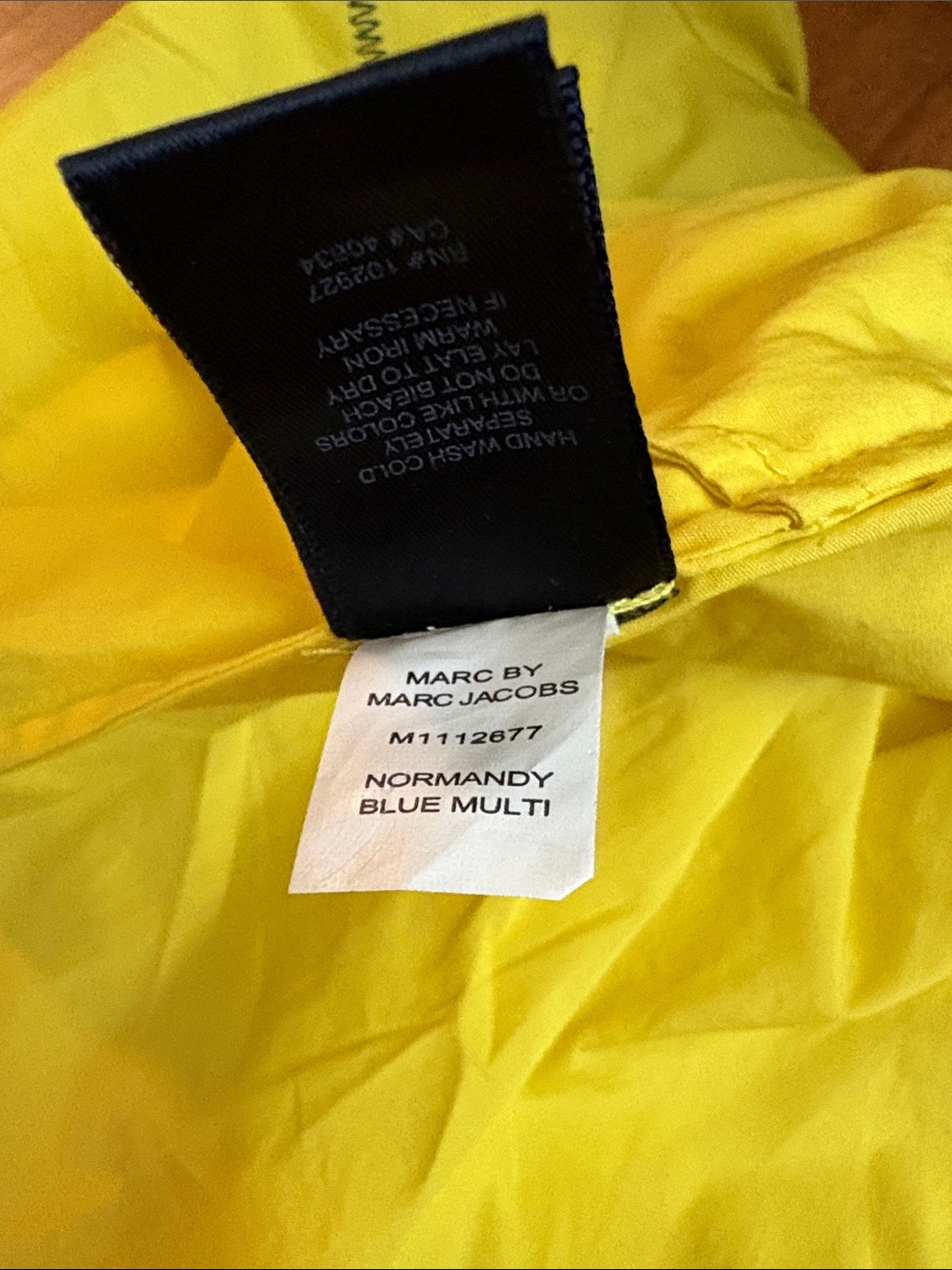 Marc Jacobs Yellow Button-Front Shirt Dress with Black Printed Panel - Picture 9 of 12